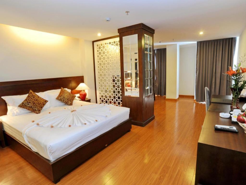 Hanoi Golden Hotel На Транг Екстериор снимка