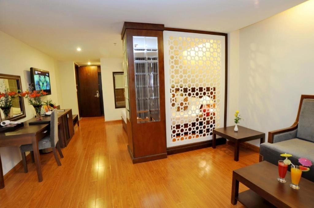Hanoi Golden Hotel На Транг Екстериор снимка