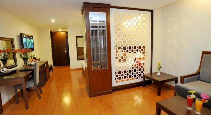 Hanoi Golden Hotel На Транг Екстериор снимка