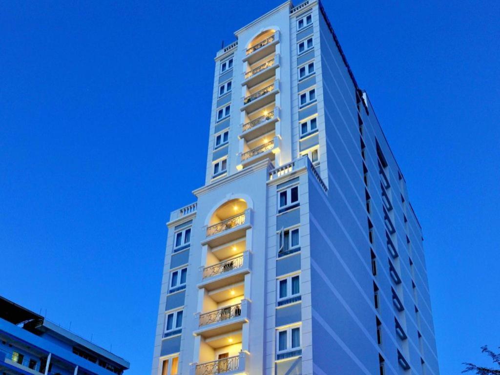 Hanoi Golden Hotel На Транг Екстериор снимка